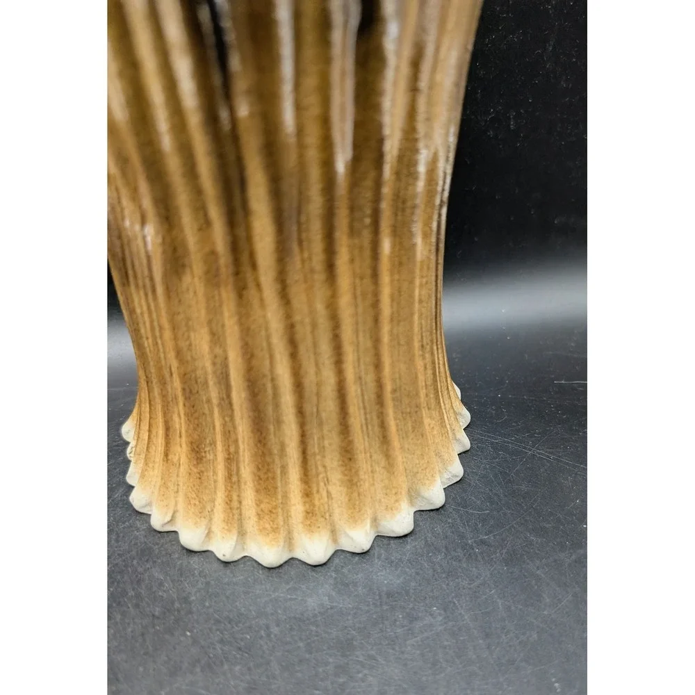 Handmade Studio Pottery Ribbed Ceramic Vase Brown Scalloped Rim Ombre Glaze 6.5
